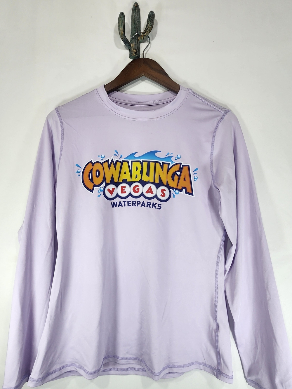 Cowabunga Vegas Waterparks Womens M Purple UPF 50+ Long Sleeve Graphic Tee